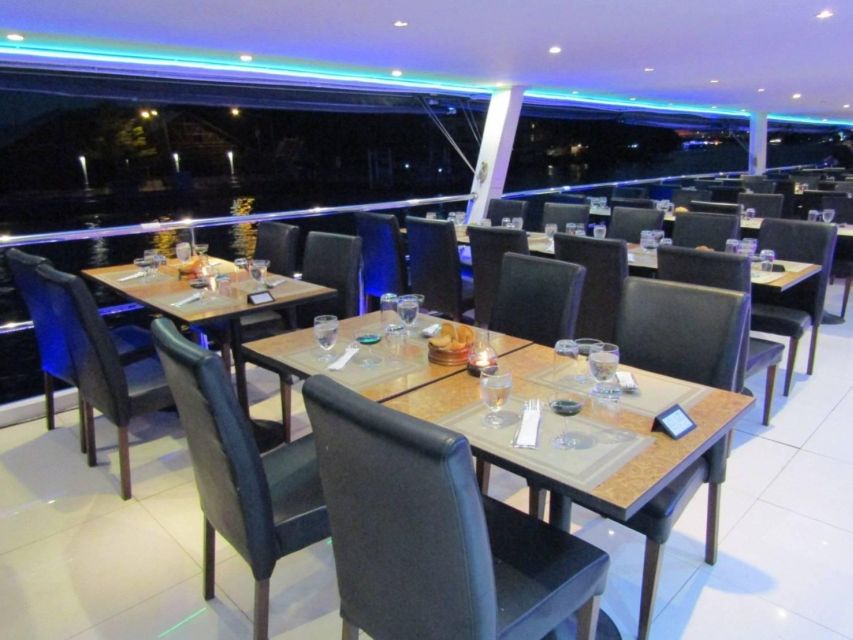 Bangkok: VELA Dinner Cruise Ticket - Live music and cultural entertainment on board