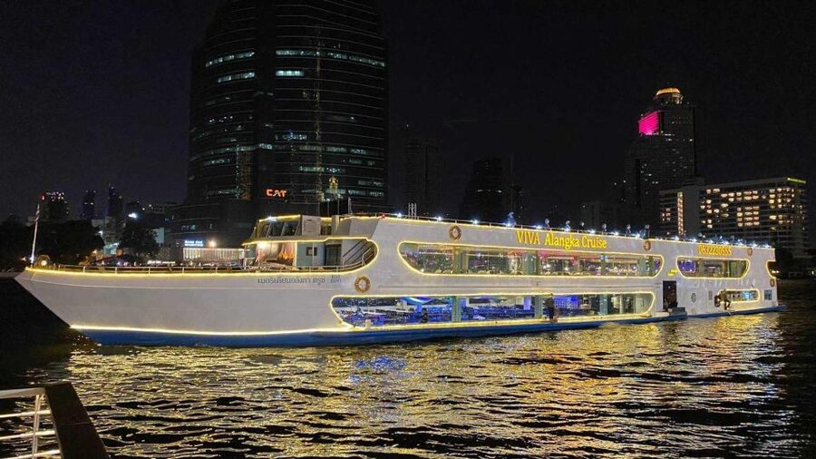 Bangkok: Viva Alangka Chao Phraya Dinner Cruise - Who should book the Viva Alangka