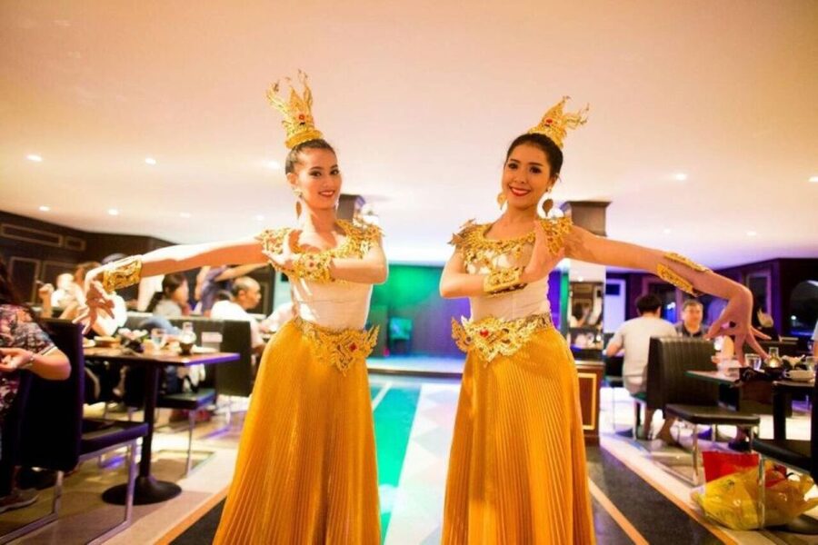 Bangkok: White Orchid Chao Phraya Dinner Cruise free Beer - Is the White Orchid worth $35?