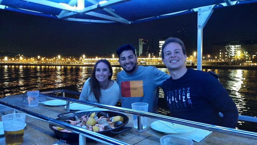 Barcelona: Private Evening Cruise with Dinner and Drinks - Should you book the Barcelona evening cruise?