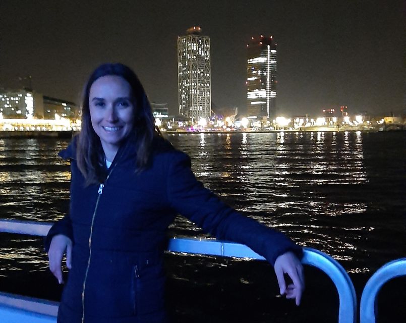 Barcelona: Private Evening Cruise with Dinner and Drinks - Weather, comfort, and the motion of the sea