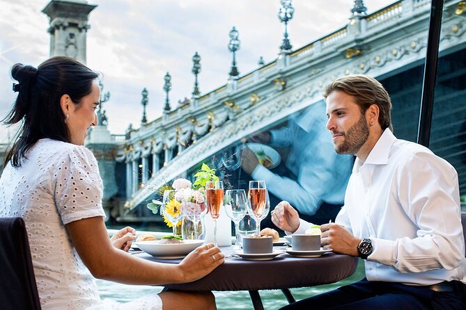 Bateaux Parisiens Seine River Gourmet Lunch & Sightseeing Cruise - Is the premium seating worth the extra cost?