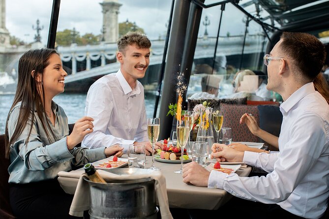 Bateaux Parisiens Seine River Gourmet Lunch & Sightseeing Cruise - The river route from Eiffel Tower to the eastern turn