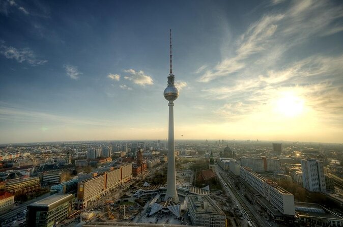 Berlin Capital 4-Course Sunset Dinner Cruise Including Drinks - What you see from the river