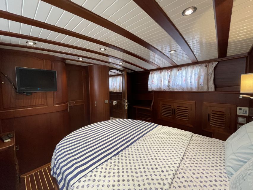 Bodrum: All-day Private Boat Cruise with Lunch - A private setup that works best for groups