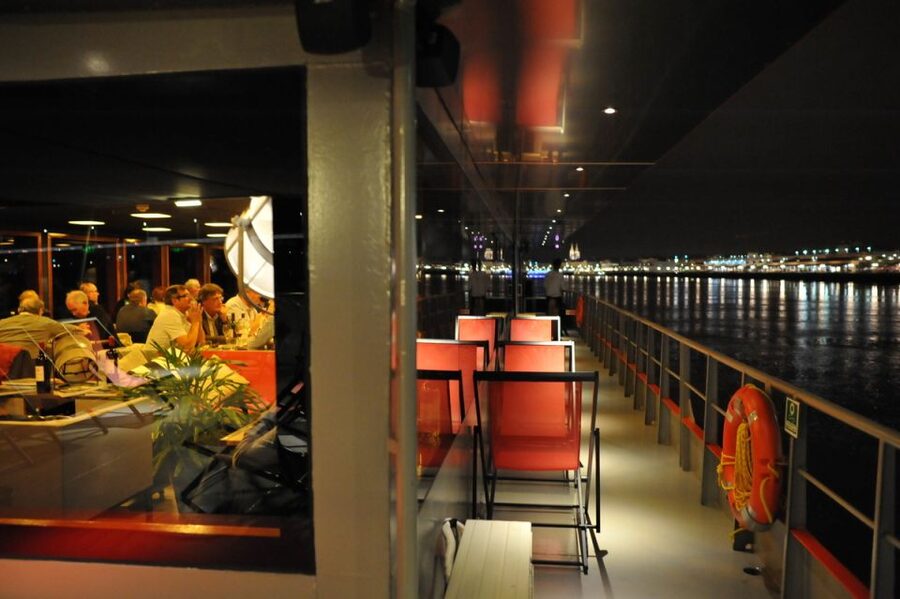 Bordeaux: 2-Hour River Dinner Cruise - Is the $81 price fair?