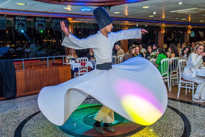 Bosphorus Dinner Cruise & Show with Private Table - Choosing between the Silver and Gold menus