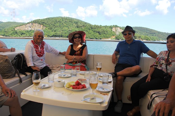 Bosphorus Luxury Lunch Cruise & Black Sea Swimming Experience - Anadolu Kavagi and the walk near Yoros Castle