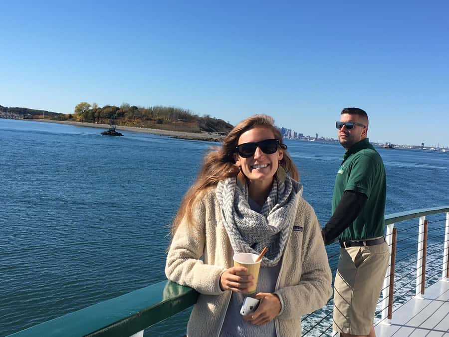 Boston Harbor Fall Foliage Weekend Brunch Cruise - Indoor comfort versus outdoor views