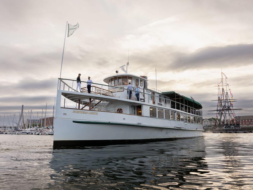 Boston Harbor: Winter Holiday Weekend Brunch Cruise - The brunch buffet and onboard bar