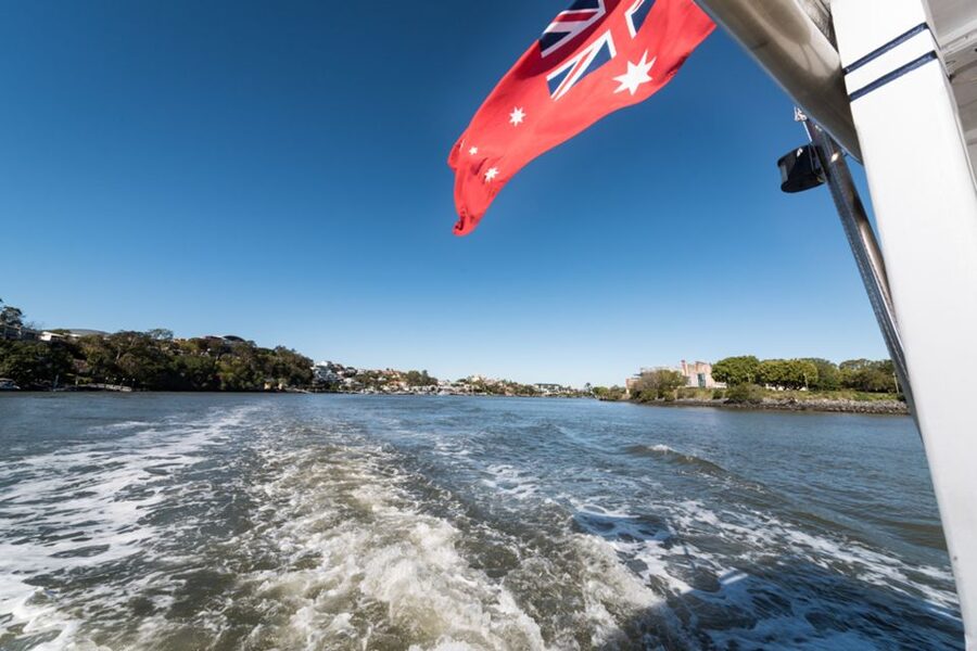 Brisbane: Cruise to Lunch Package: 10:30am-2pm (3.5hr) - Scones, jam, and cream before lunch