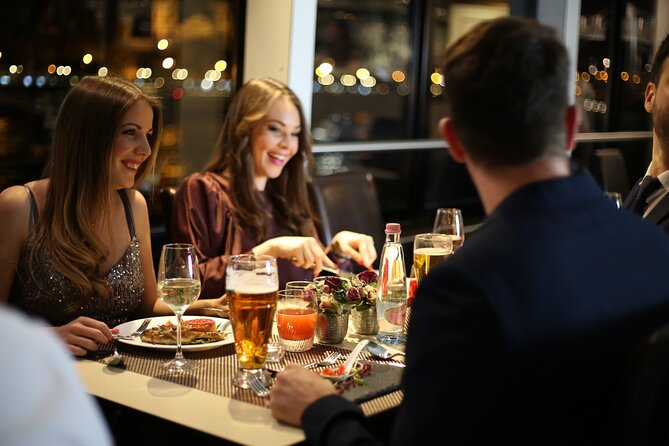 Budapest 4 course Dinner Cruise with Bar Piano and Welcome Drink - What this Budapest dinner cruise is really like