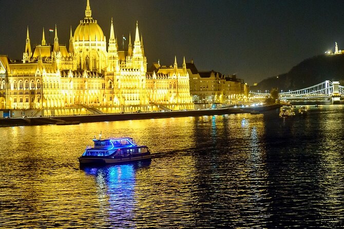 Budapest 4 course Dinner Cruise with Bar Piano and Welcome Drink - The 7:00 pm departure and meeting point