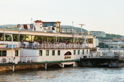 Dinner Cruise with Live Music and Folk Dance Show