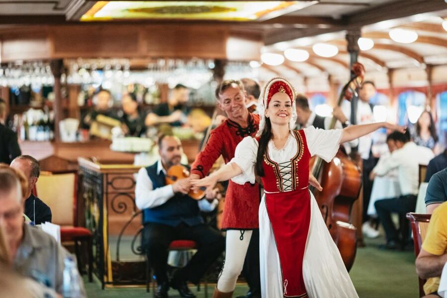 Budapest: Dinner Cruise with Live Music and Folk Dance Show - Rajkó musicians, folk dancing, and the cimbalom