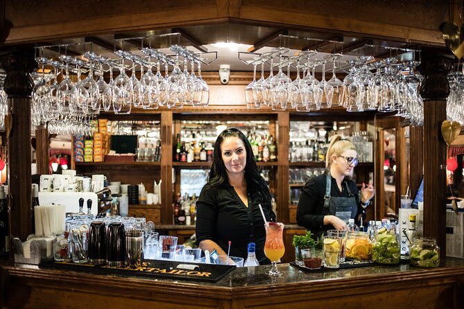 Budapest Evening Cruise with Entertainment and Drink Options - Food, service, and the practical feel on board