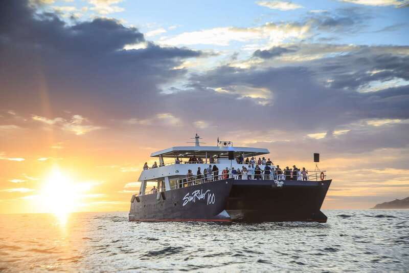 Cabo San Lucas: Sunset Dinner Cruise - Key points at a glance