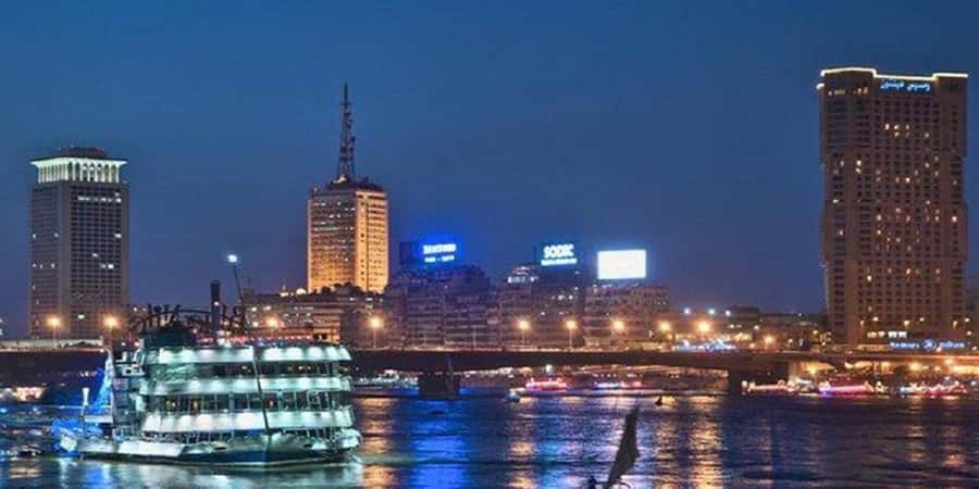 Cairo: Buffet Dinner Cruise with Folkloric Show - Setting off for a Cairo night on the Nile