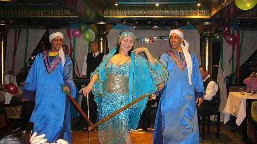 Cairo : Cairo Nile Dinner Cruise and Show - Who will enjoy this evening most