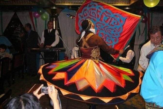 Cairo Dinner Cruise on the Nile River with Pickup And Drop off - Guides who can shape the evening