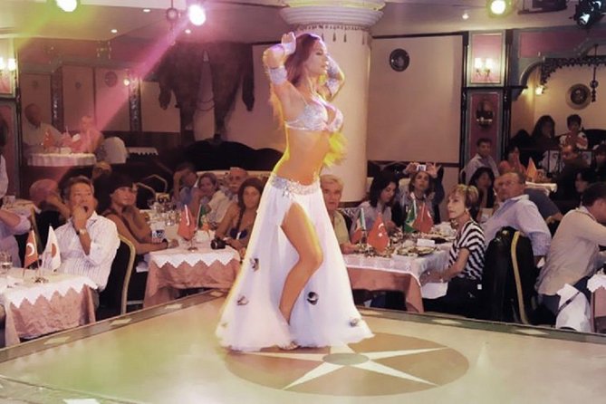 Cairo dinner Cruise with Belly dancer show - Dinner: Egyptian dishes beside international choices
