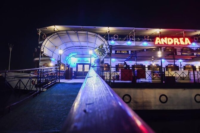 Cairo Dinner on The Nile - Who will enjoy this evening most