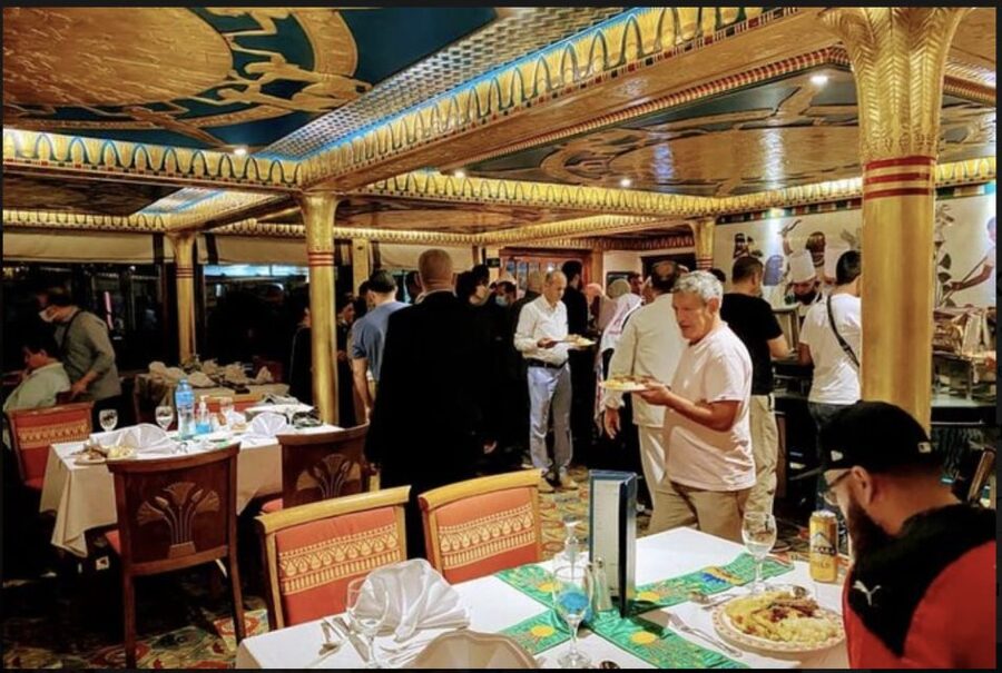 Cairo: Nile River Dinner Cruise with Belly Dance and Tanoura - Belly dancing and live music