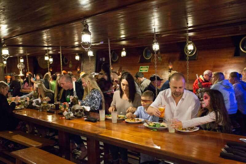 Cancún: Jolly Roger Pirate Dinner Cruise 2025 - Steel-blade fights, acrobatics, and fireworks