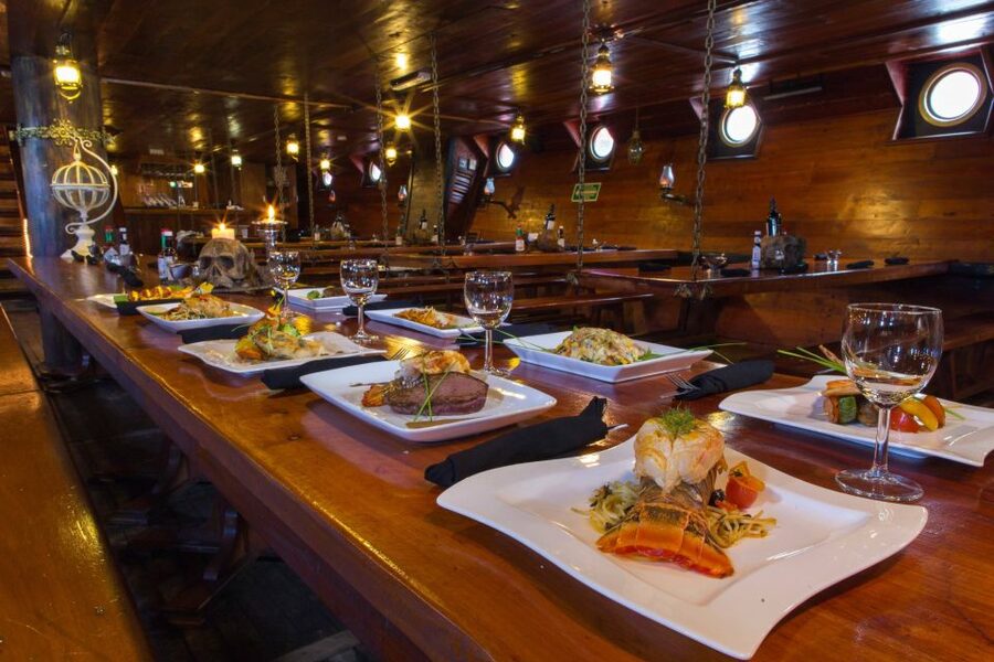 Cancún: Jolly Roger Pirate Dinner Cruise 2025 - Who will enjoy this most