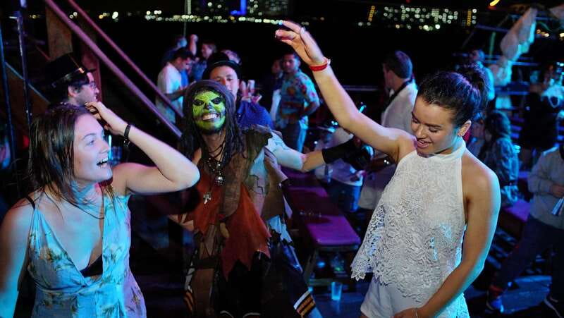 Cancún: Jolly Roger Pirate Dinner Cruise 2025 - How it compares with other Cancún evenings
