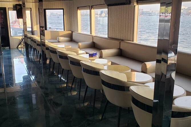 Catamaran Cruise with Dinner at Al Seef Dubai - Service and the small-group advantage
