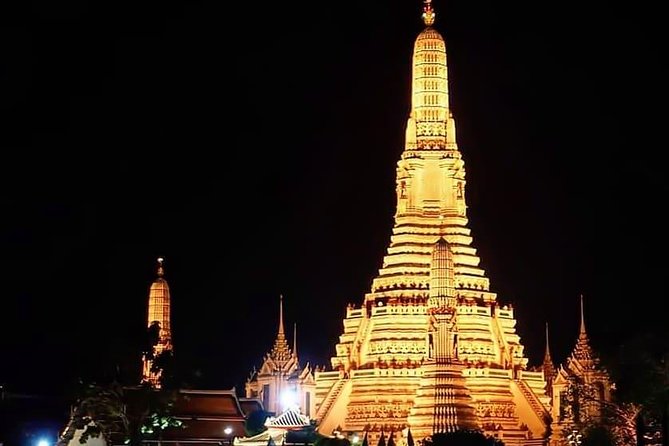 Chao Phraya River Dinner Cruise - What happens on the river