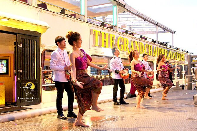 Chaophraya Cruise Dinner Cruise Along With Chao Phraya River Bangkok - Dinner includes Thai and international choices