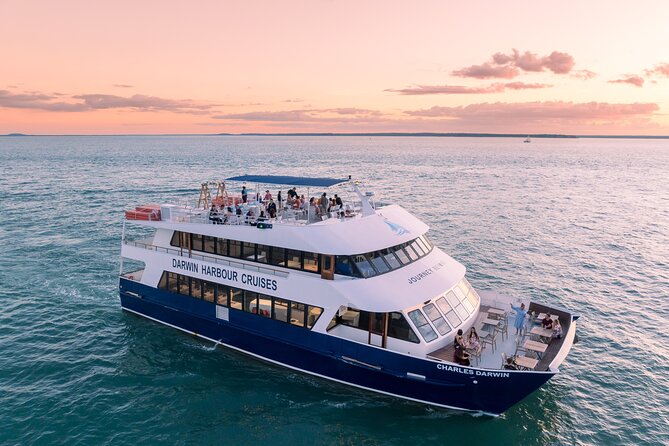 Charles Darwin Dinner Cruise - Why the Charles Darwin works well at sunset