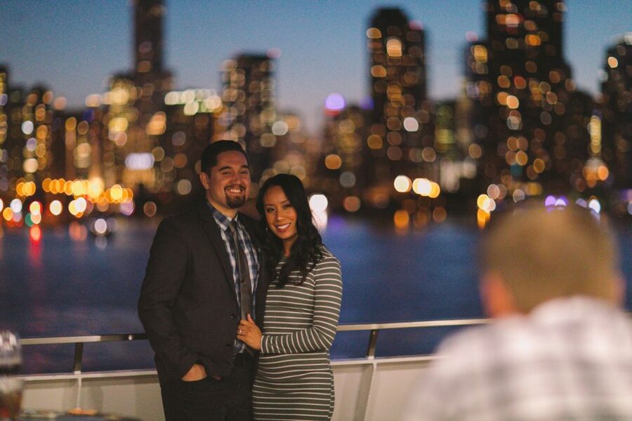 Chicago: Christmas Eve Lake Michigan Gourmet Dinner Cruise - Skyline views from the indoor rooms and outer decks