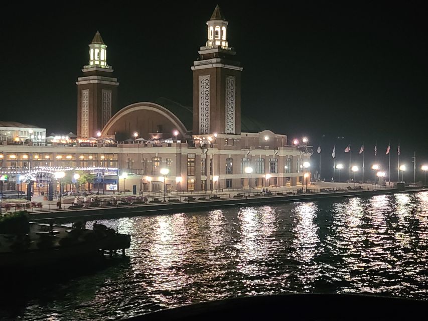 Chicago: Christmas Eve Lake Michigan Gourmet Dinner Cruise - Who will enjoy this cruise most?
