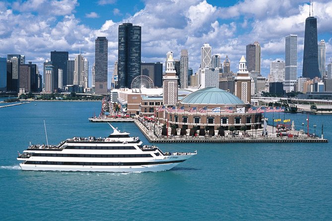 Chicago Signature Dinner Cruise on Lake Michigan - Dress for the boat, not the beach