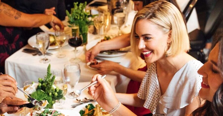 Chicago: Thanksgiving Gourmet Lunch Cruise on Chicago River - Key points to know before booking