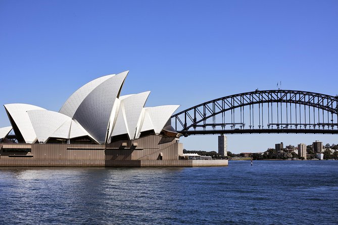 Christmas Day Cruise on Sydney Harbour - Why a Sydney Harbour Christmas lunch works so well