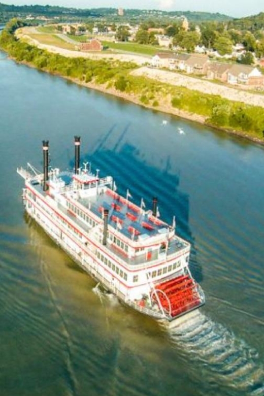 Cincinnati: Dixieland Jazz Brunch Cruise - The buffet: familiar food with a Cincinnati accent