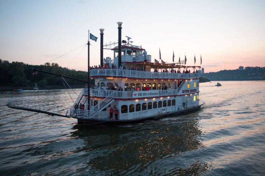 Cincinnati: Ohio River Cruise with Buffet Dinner - Key points to know