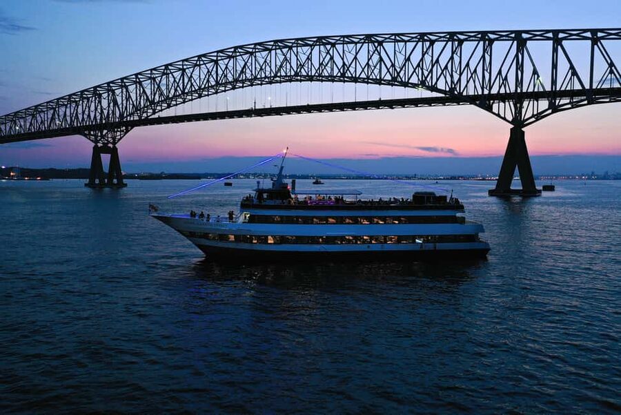 City Cruises Baltimore: Brunch, Lunch, or Dinner Cruise - Boarding at Inner Harbor and finding your place