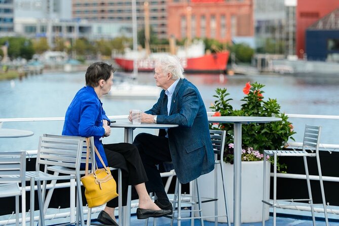 City Cruises Baltimore: Signature Lunch Cruise - Friendly service and a party atmosphere