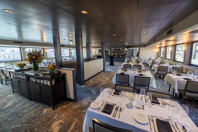 City Cruises Boston Premier Lunch Cruise - How crowded might it feel?