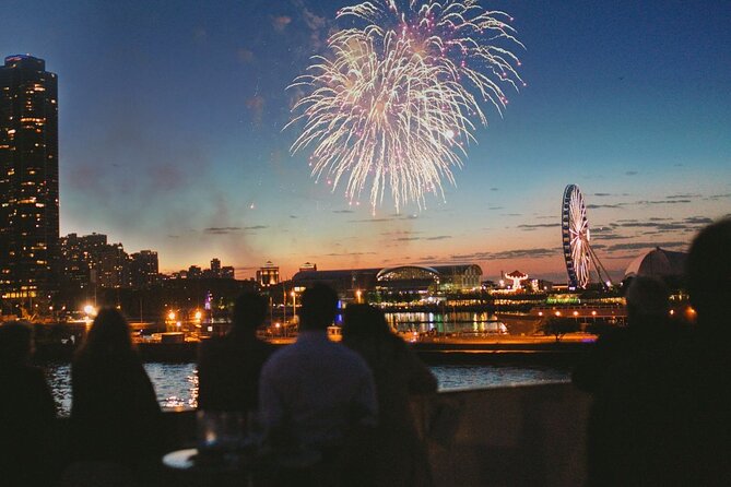 City Cruises Chicago: Fireworks Signature Dinner Cruise - Finding the ship at Navy Pier