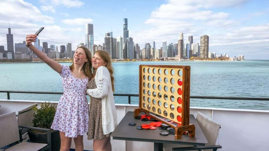 City Cruises Chicago: Lake Michigan Lunch or Dinner Cruise - Boarding at Navy Pier without confusion