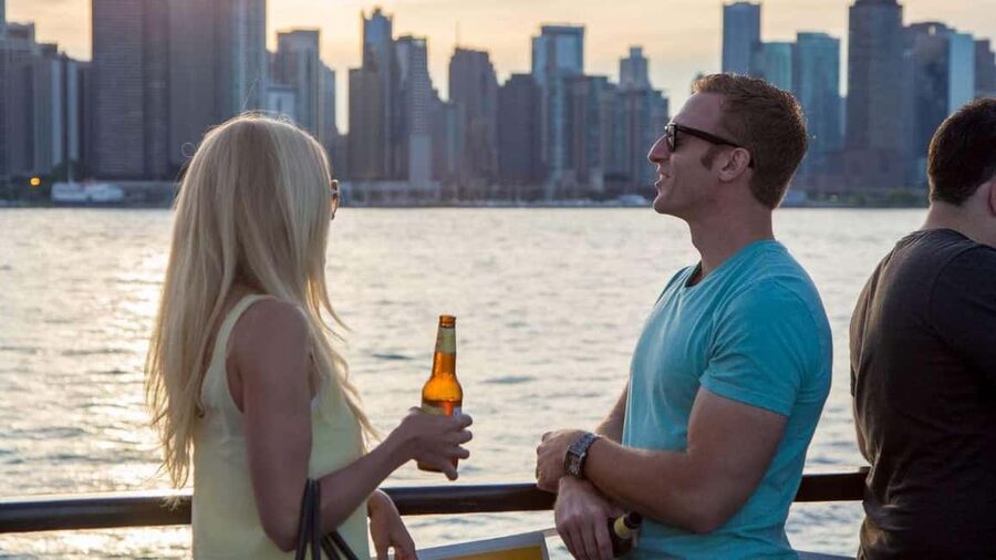 City Cruises Chicago: Lake Michigan Lunch or Dinner Cruise - Rooftop views, dancing, and onboard games