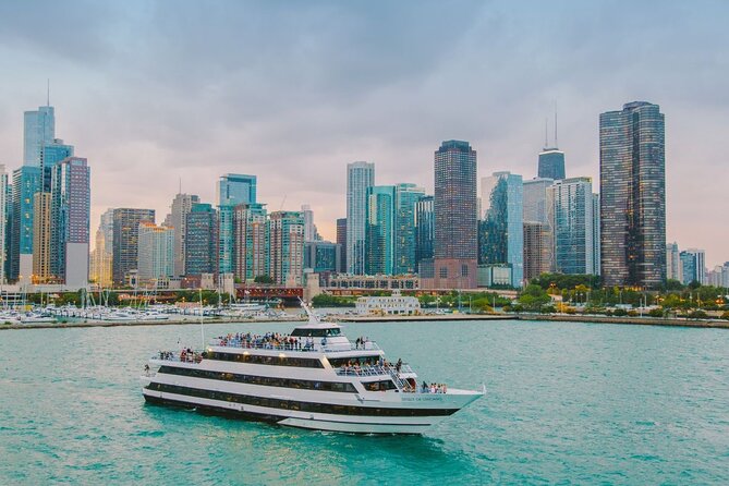 City Cruises Chicago: Signature Brunch Cruise on Lake Michigan - Cruising around Navy Pier