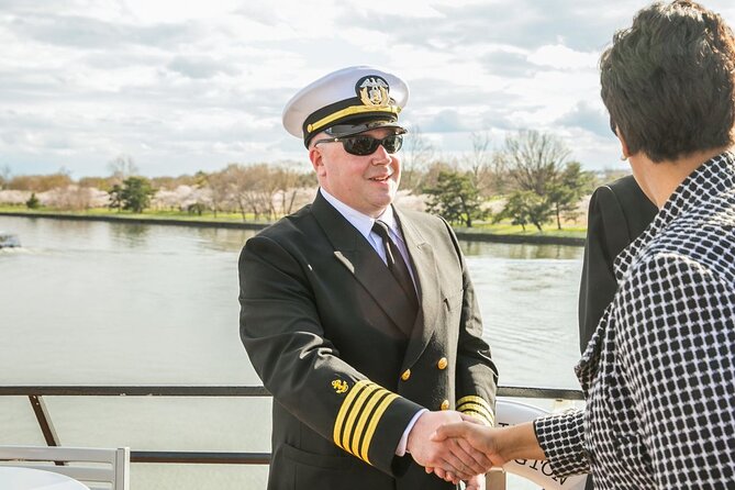 City Cruises DC: Scenic Buffet Lunch Cruise - Music, dancing, and the right kind of noise
