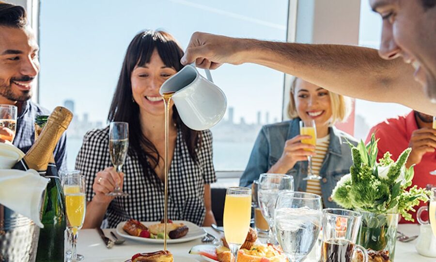 City Cruises New Jersey: NYC Buffet Lunch or Dinner Cruise - Holiday Winter Wonderland sailings